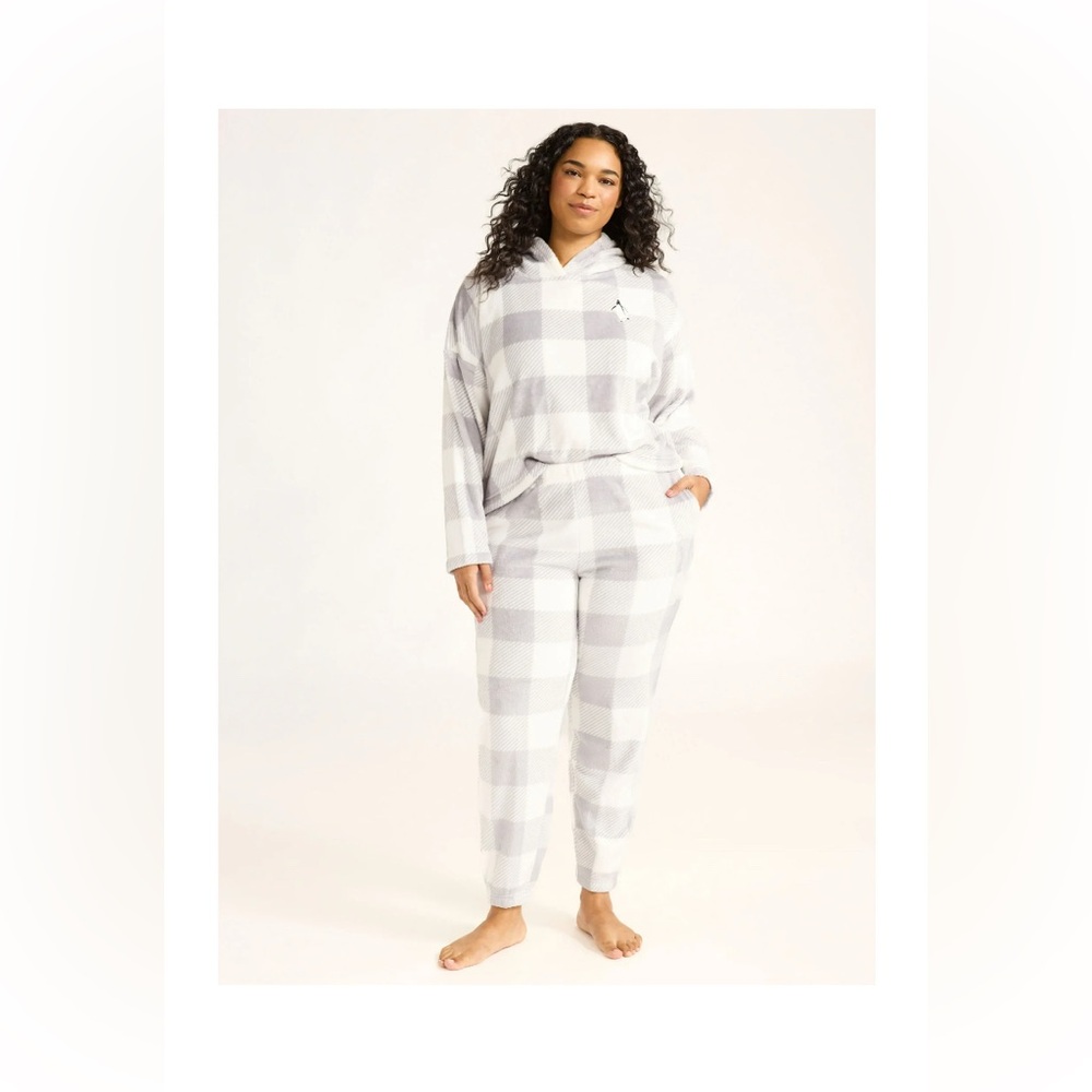 Women's Plaid Pajama Set - Gray and White - Picture 2 of 6